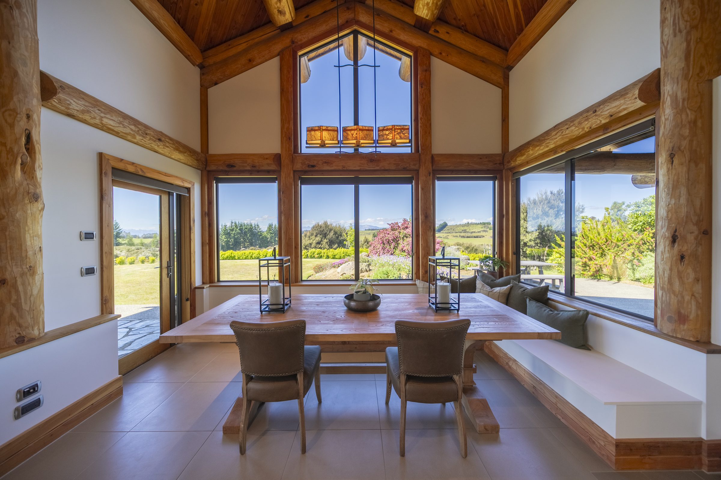 Fine dining at Fiordland Lodge